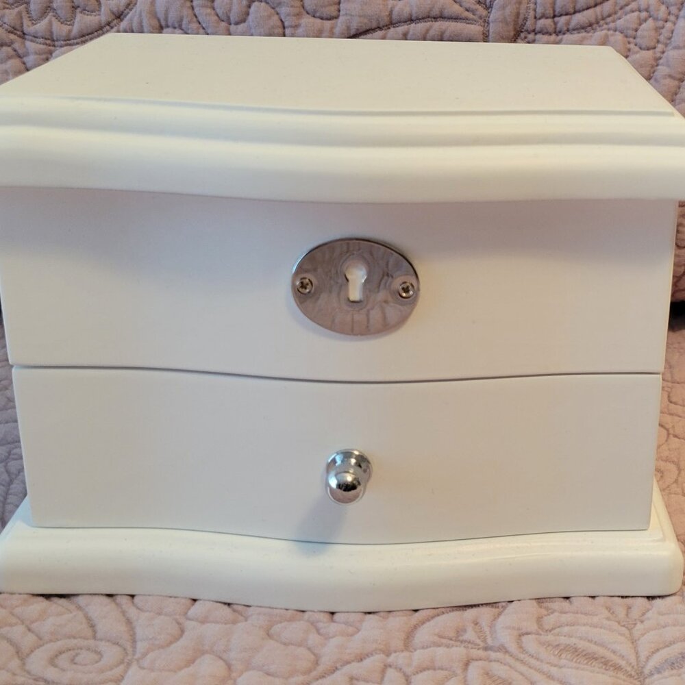 Ballerina Jewelry Box - White - Girls - $30